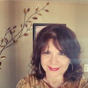 Meet your Posher, Diana